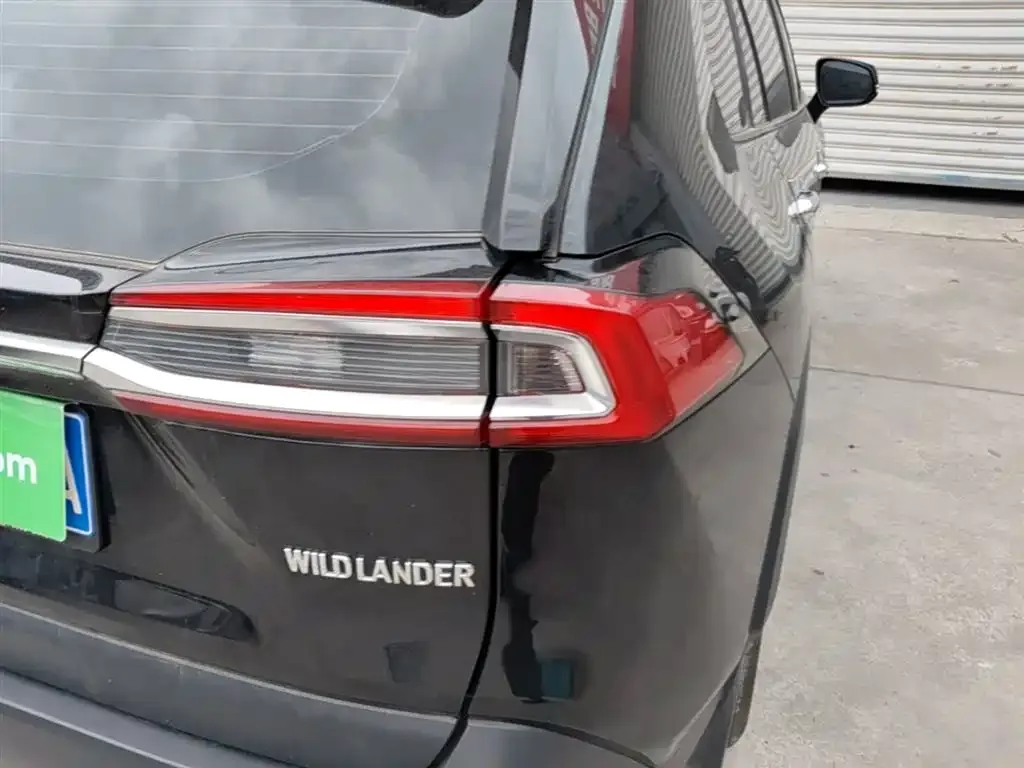 Toyota Wildlander — фото 5