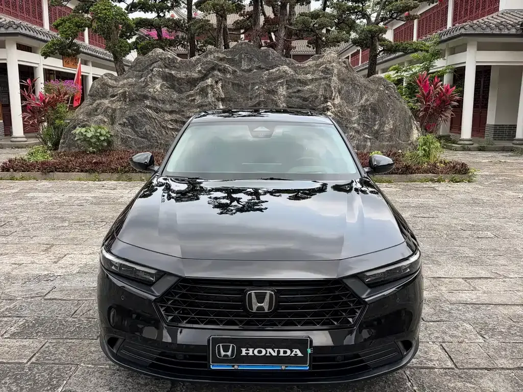 Honda Accord — фото 6