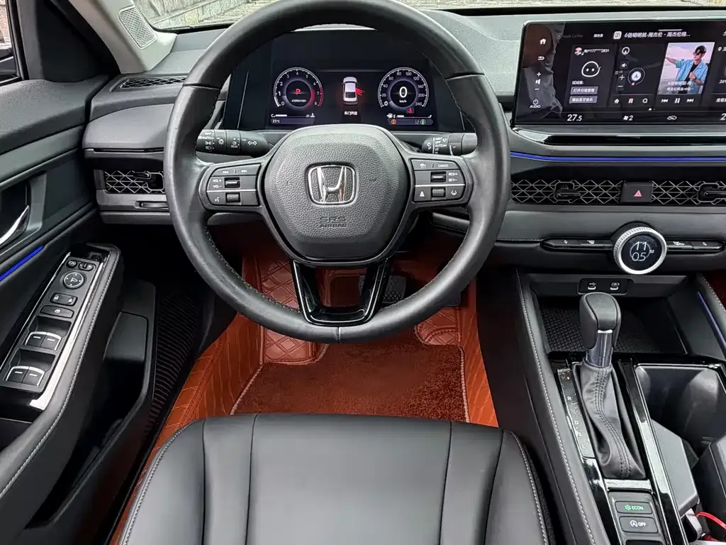 Honda Accord — фото 7