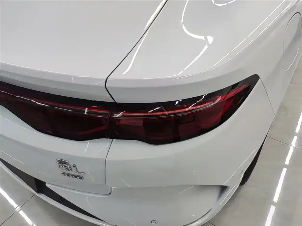 BYD Qin L — фото 2