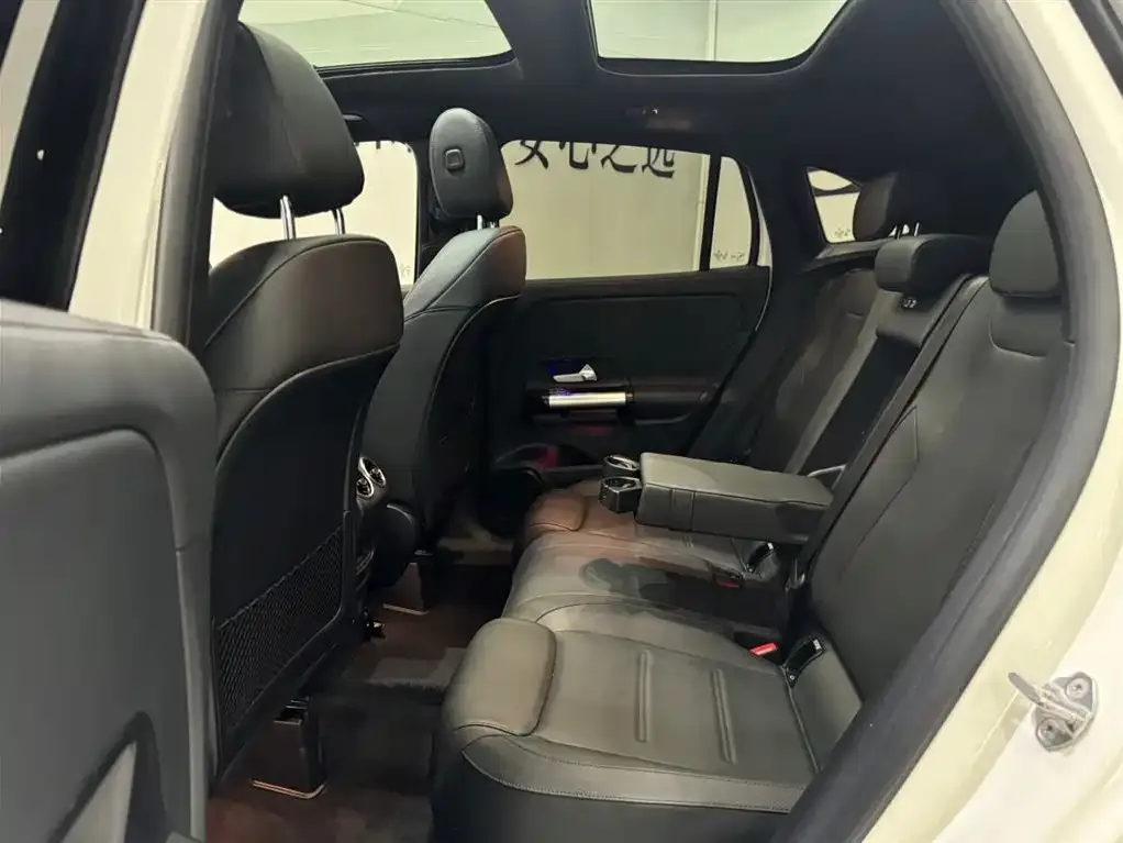 Mercedes-Benz GLA — фото 10