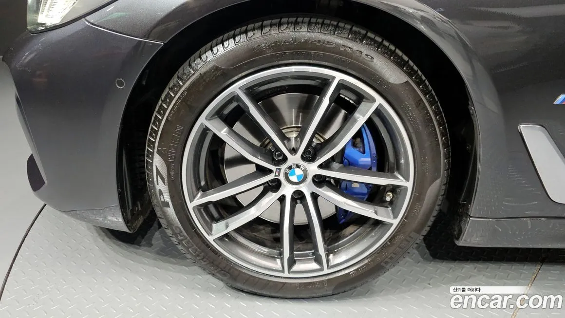 BMW 5-Series 2023 из KR, фото 8