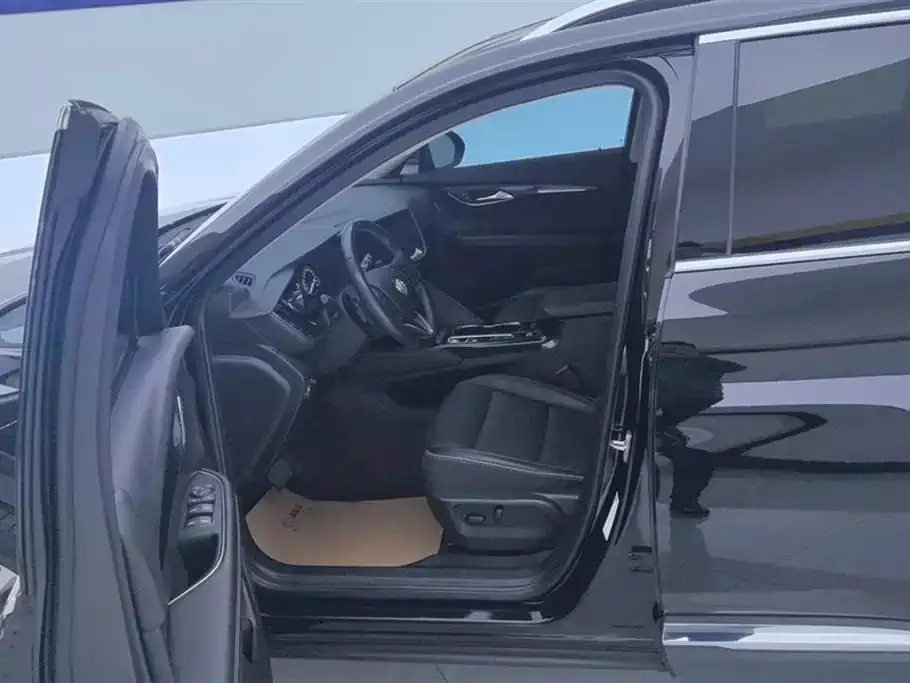Buick Envision Plus — фото 10