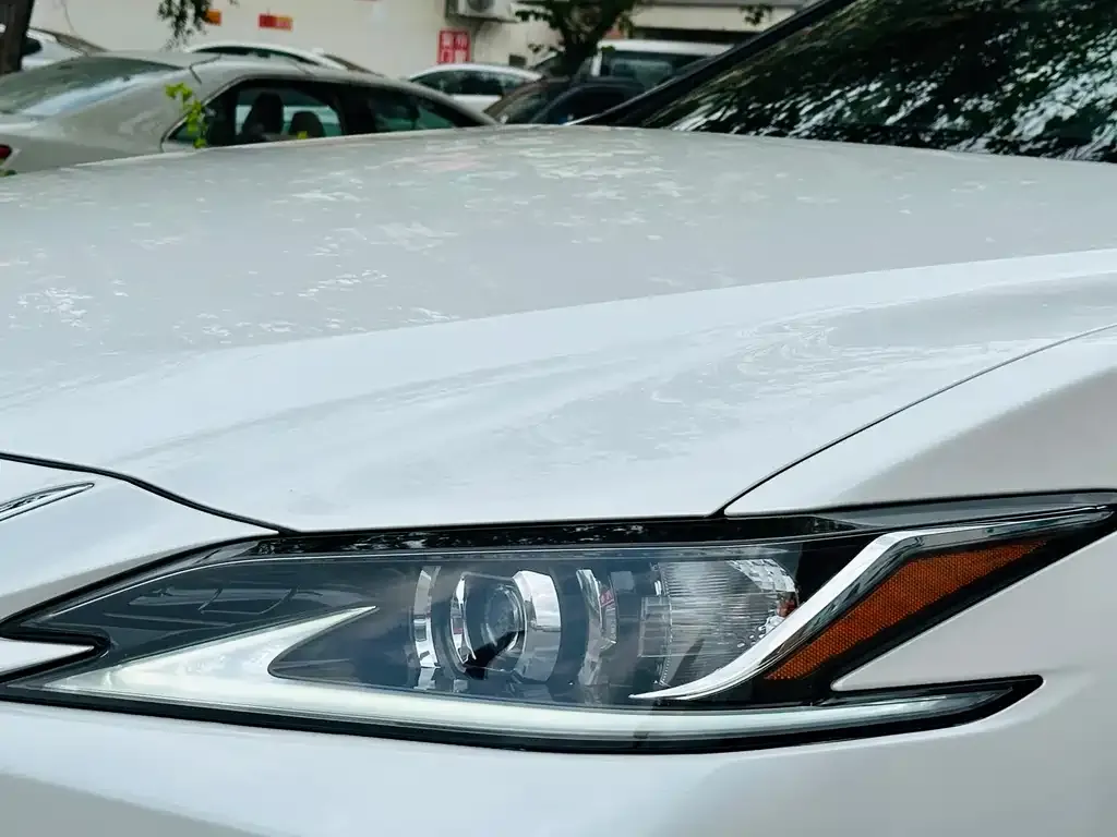 Lexus ES — фото 2