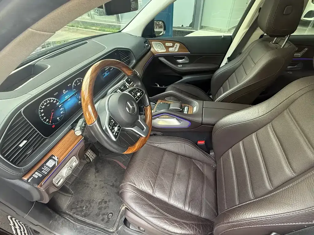 Mercedes-Benz GLS — фото 8