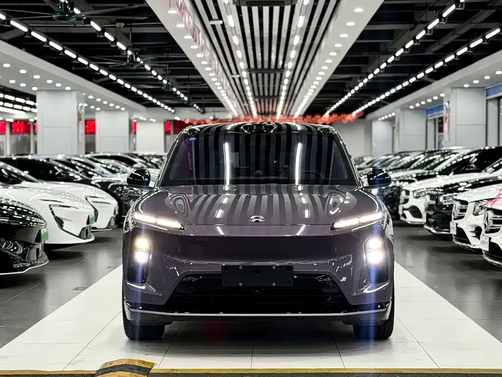 NIO EC6 — фото 10