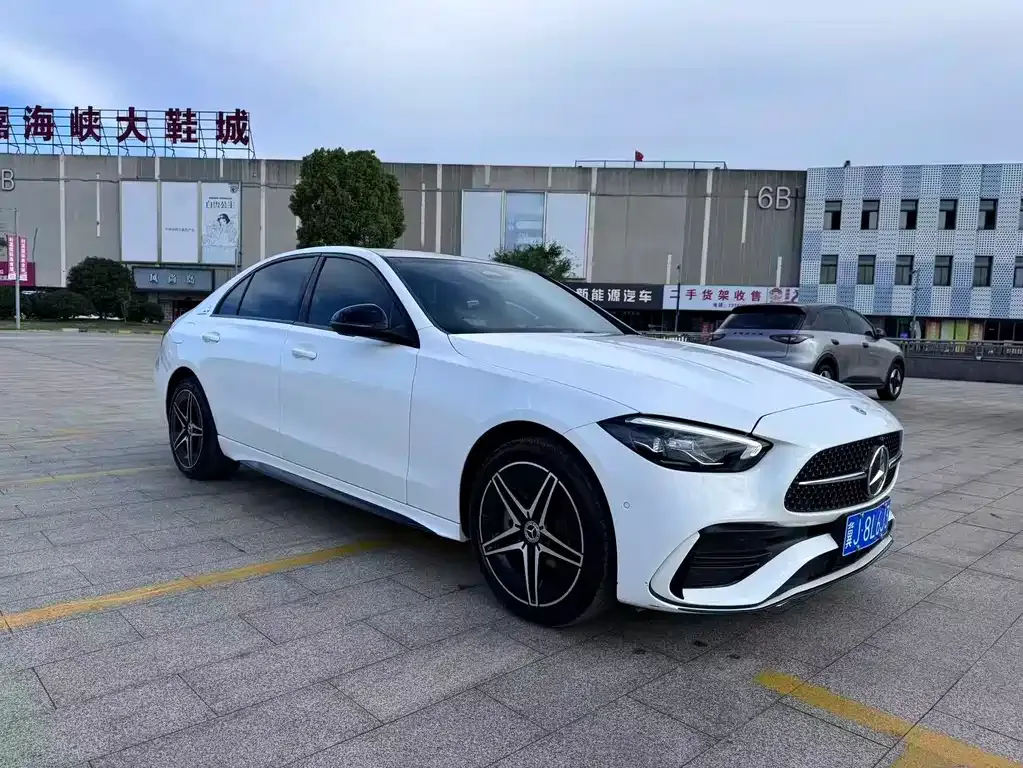 Mercedes-Benz C-Class — фото 10