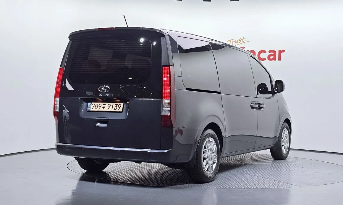 Hyundai Staria 2023 из KR, фото 4