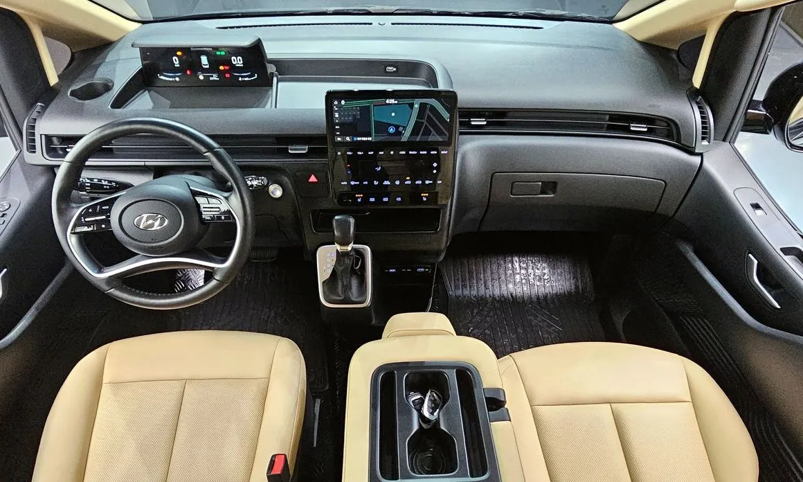 Hyundai Staria 2023 из KR, фото 3