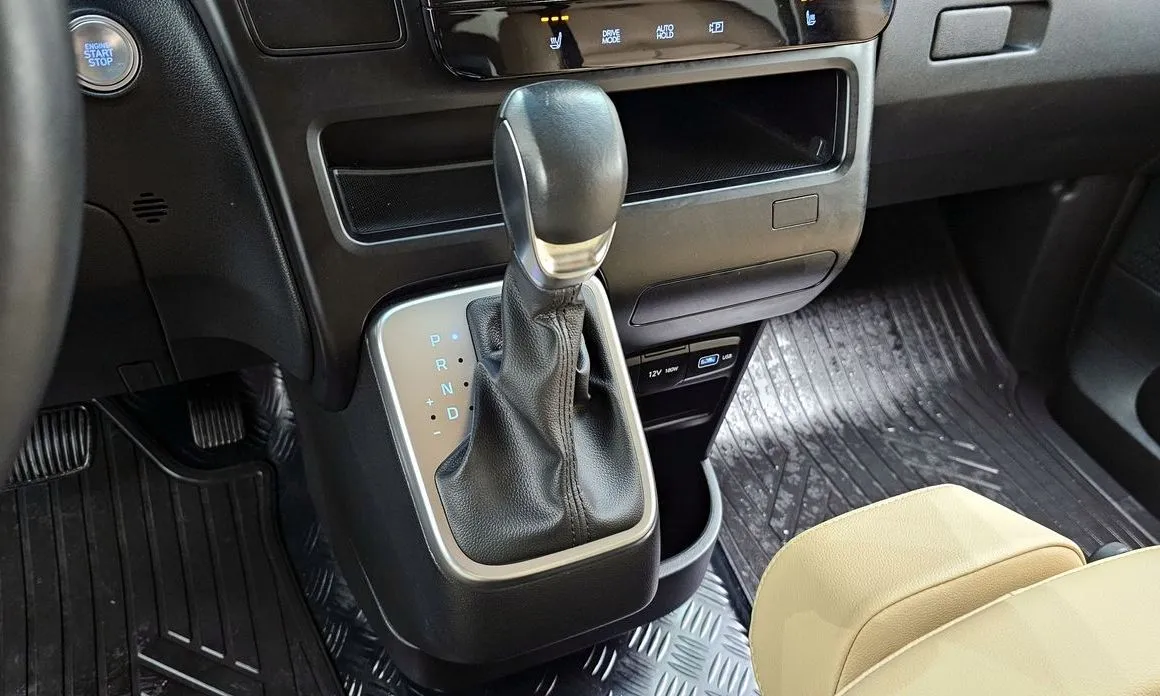 Hyundai Staria 2023 из KR, фото 8