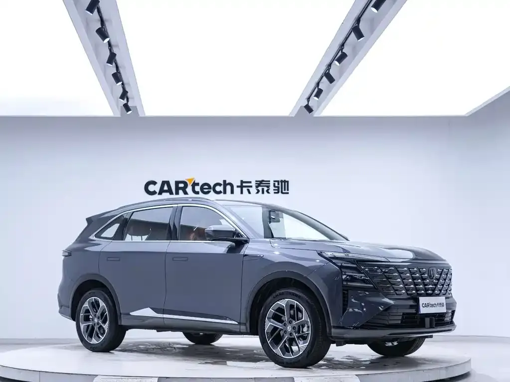 Changan CS75PLUS — фото 2