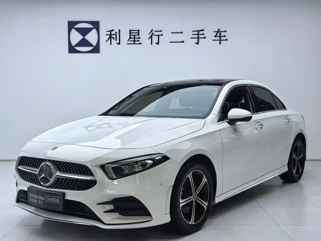 Mercedes-Benz A-Class — фото 1