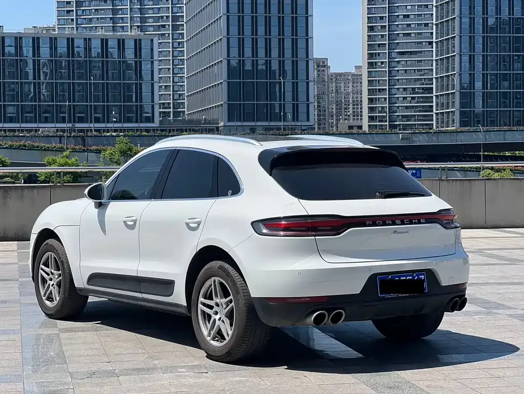 Porsche Macan — фото 7