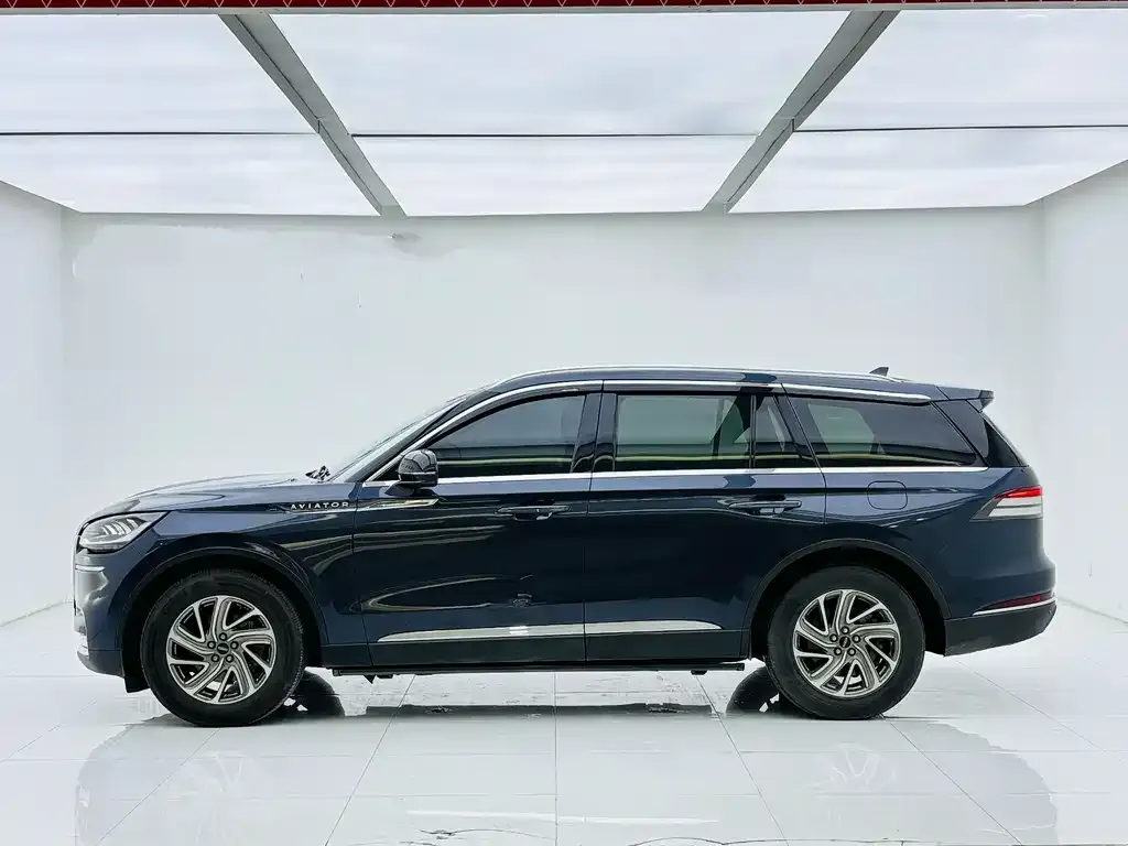 Lincoln Aviator 2022 из CN, фото 5