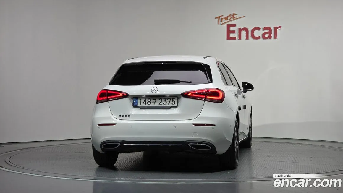 Mercedes-Benz A-Class — фото 10
