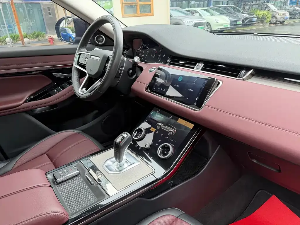 Land Rover Evoque 2023 из CN, фото 3