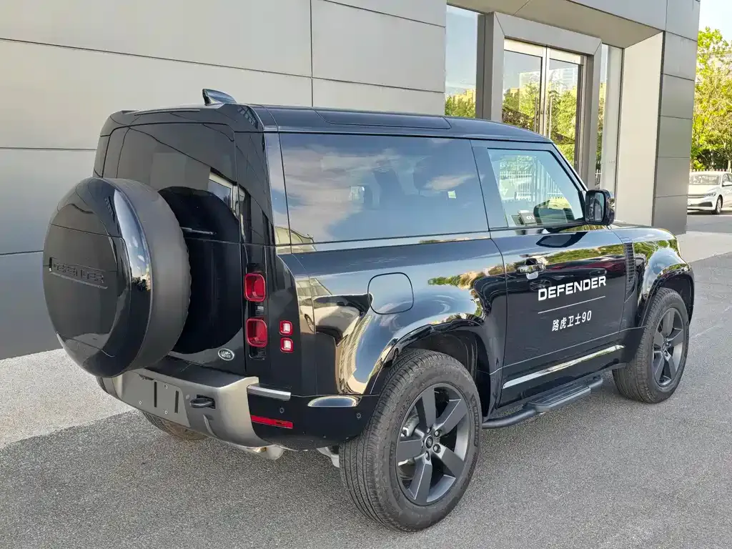 Land Rover Defender — фото 8