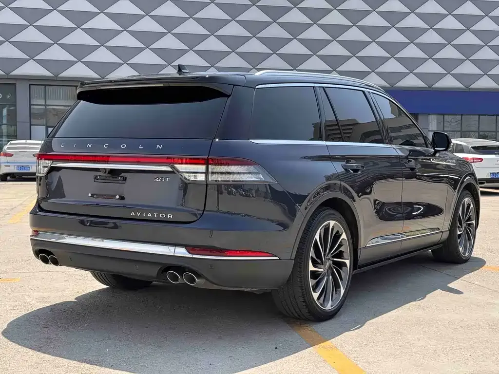 Lincoln Aviator — фото 3