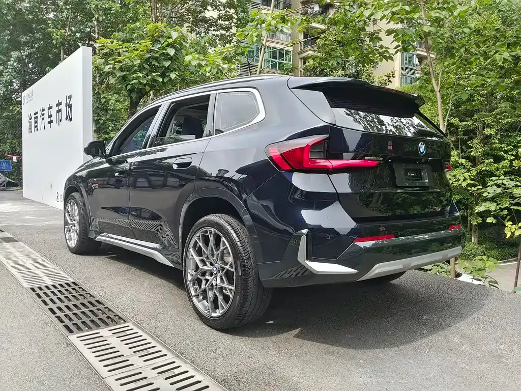 BMW X1 — фото 10
