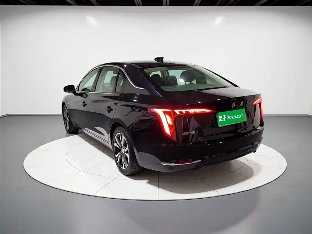 Hongqi E-QM5 2023 из CN, фото 8