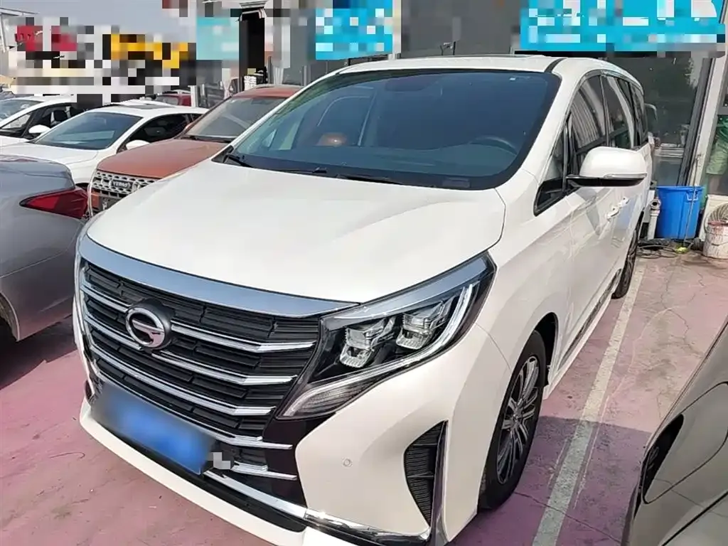 GAC Motor Trumpchi M8 — фото 10