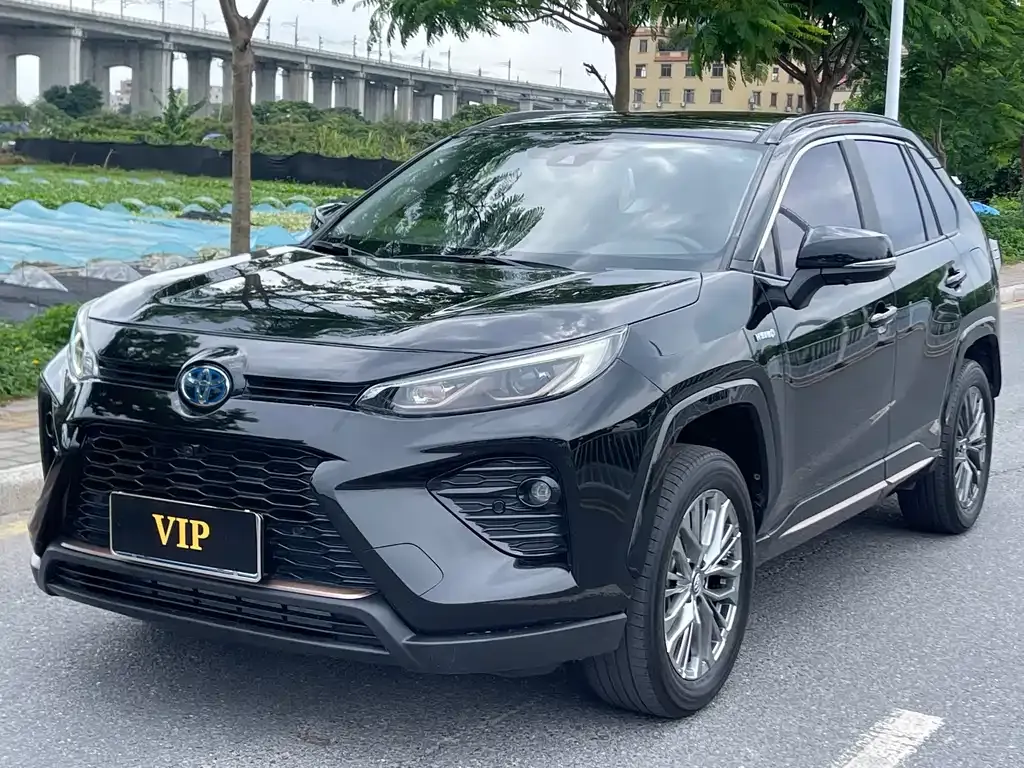 Toyota Wildlander — фото 1