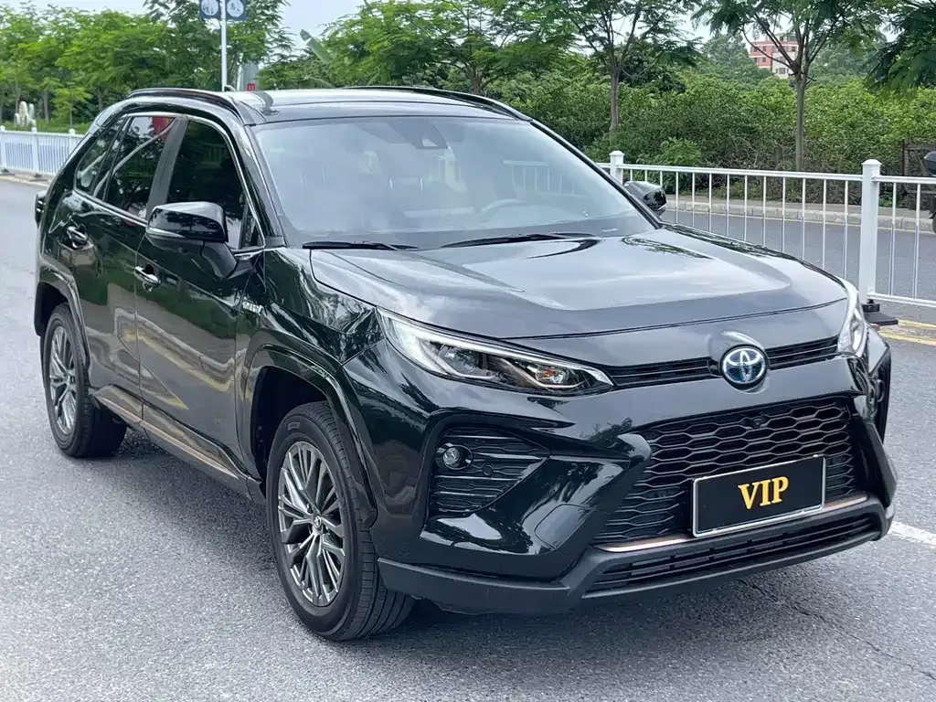 Toyota Wildlander — фото 5
