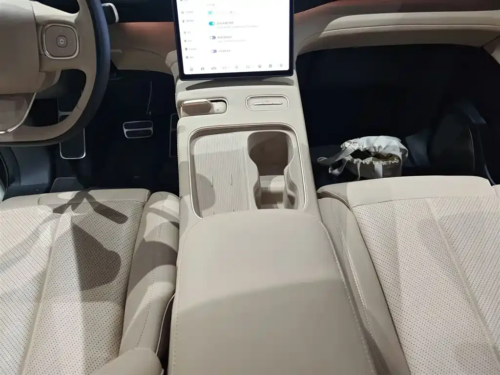NIO EC7 2024 из CN, фото 8