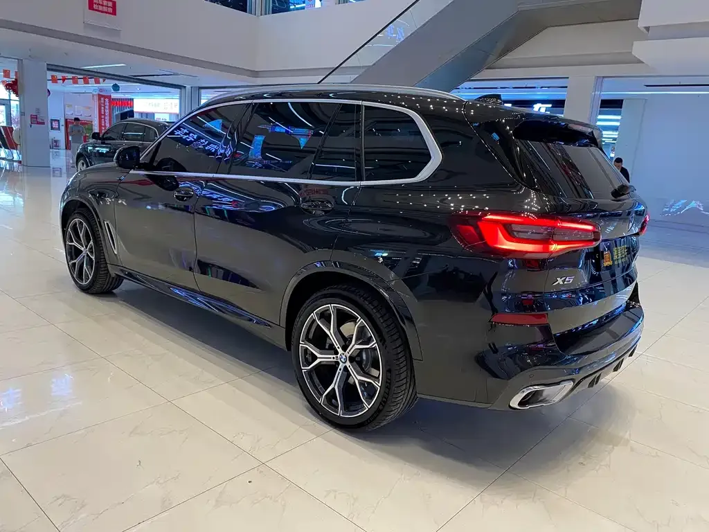 BMW X5 — фото 2