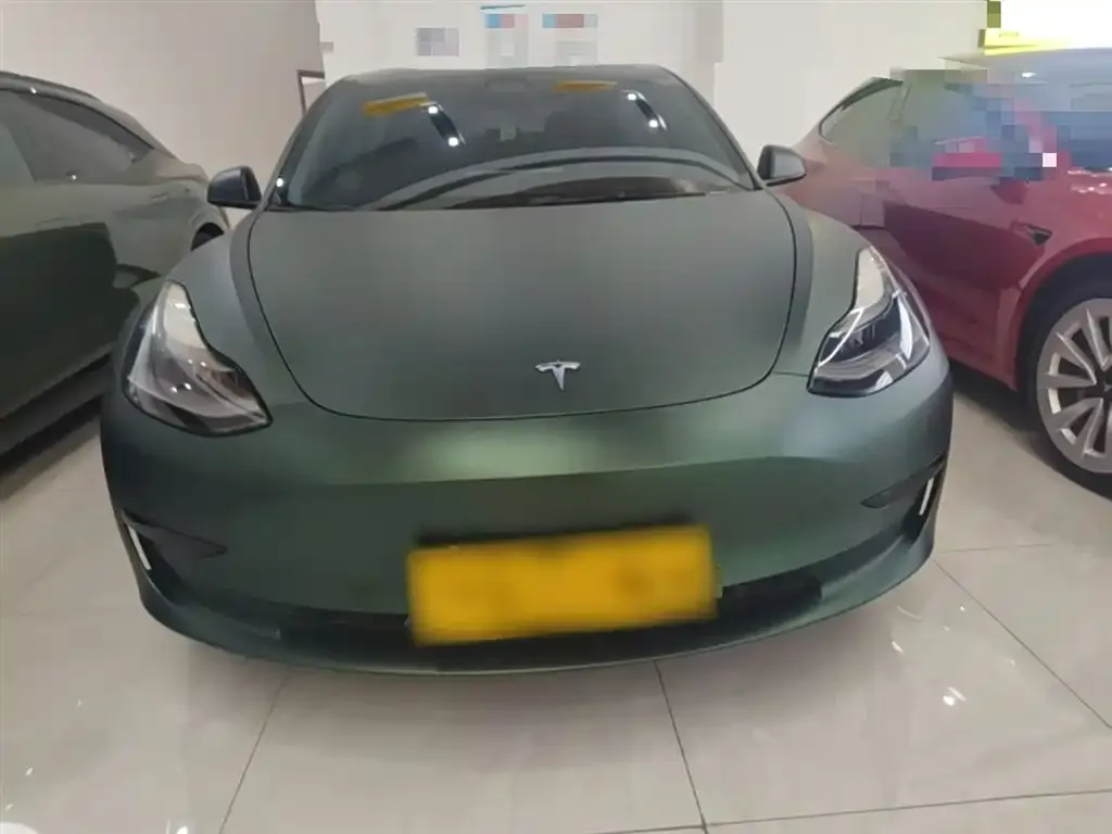Tesla Model 3 — фото 6