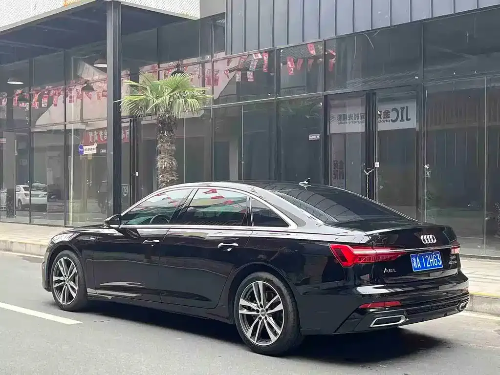 Audi A6L — фото 4