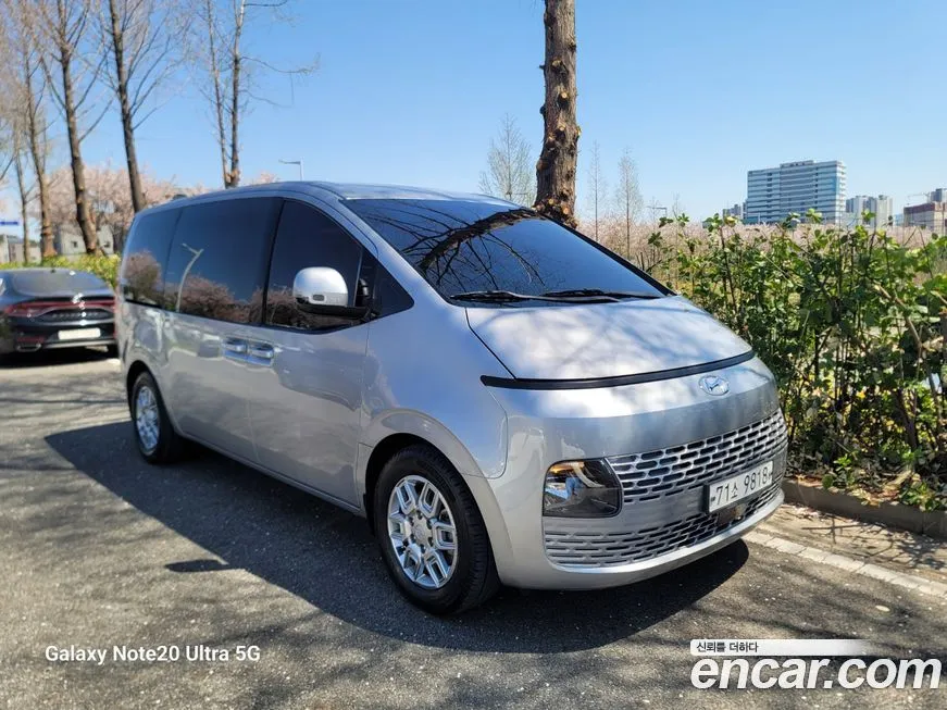 Hyundai Staria — фото 1