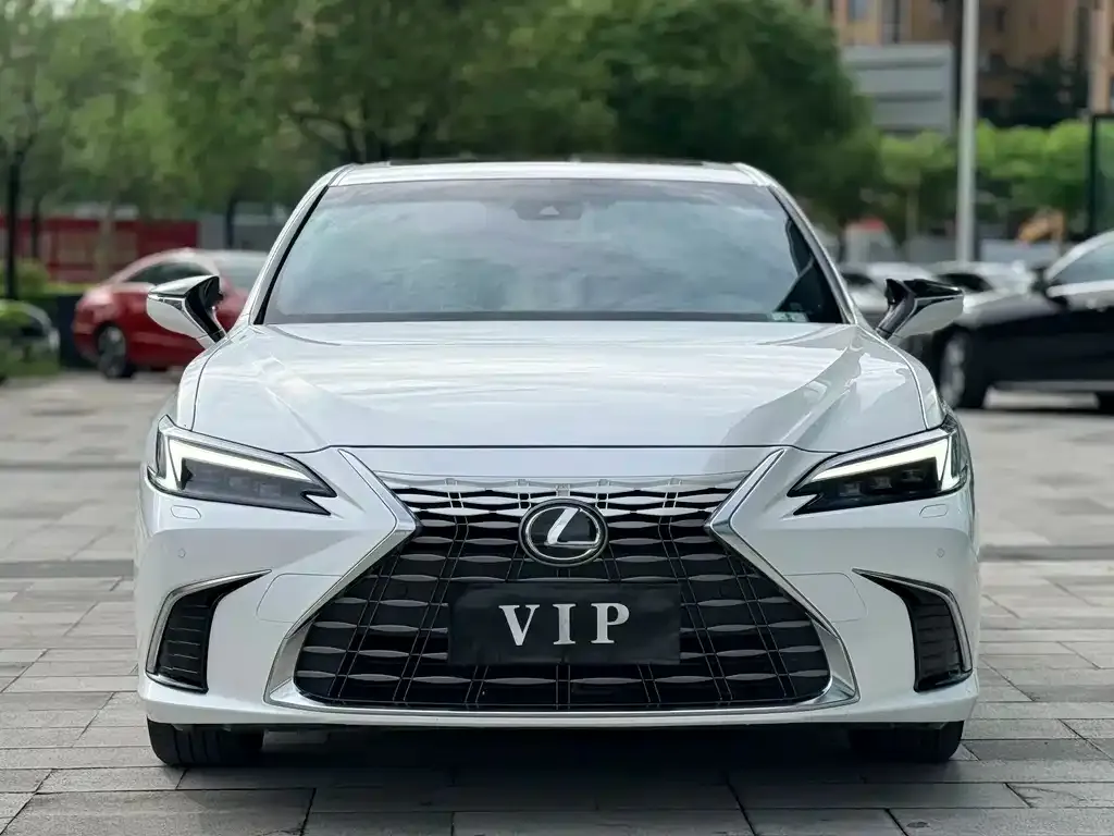 Lexus ES — фото 4