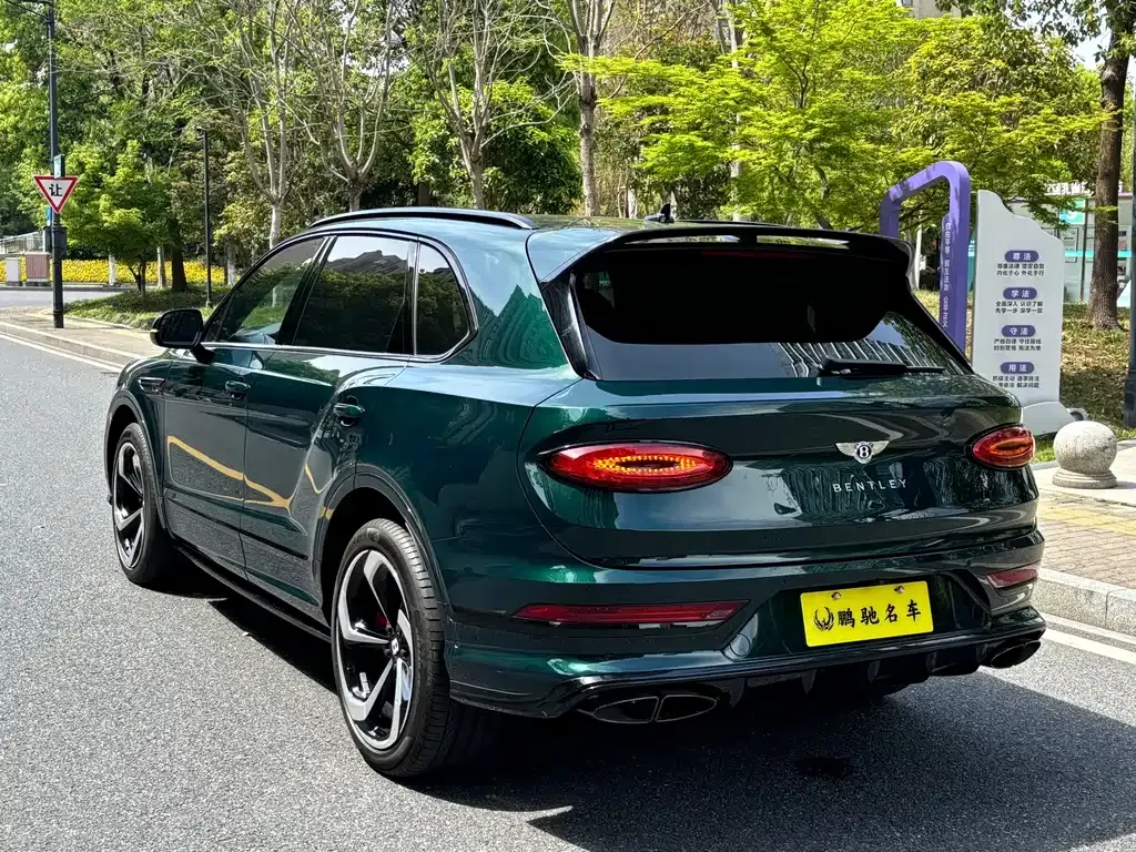Bentley Bentayga — фото 5