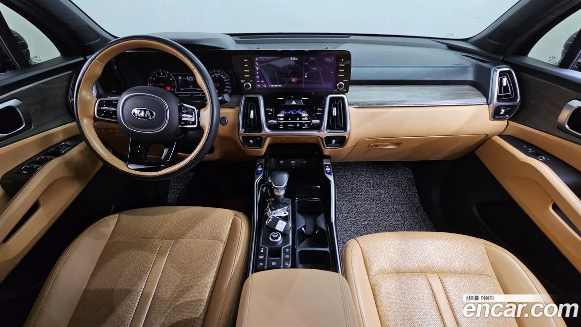Kia Sorento — фото 8