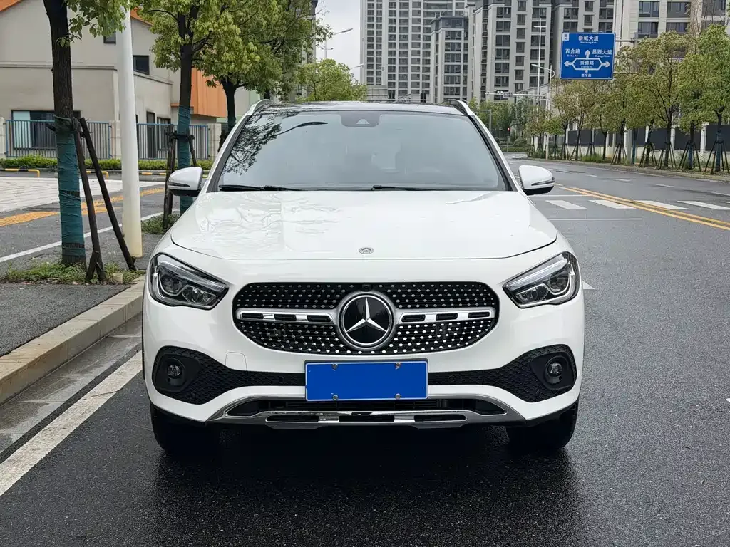 Mercedes-Benz GLA — фото 9