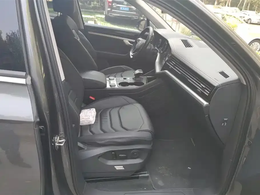 Volkswagen Touareg 2021 из CN, фото 6