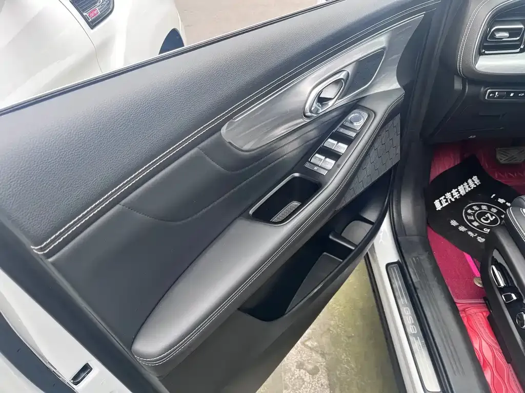 GAC Motor Trumpchi GS8 — фото 4