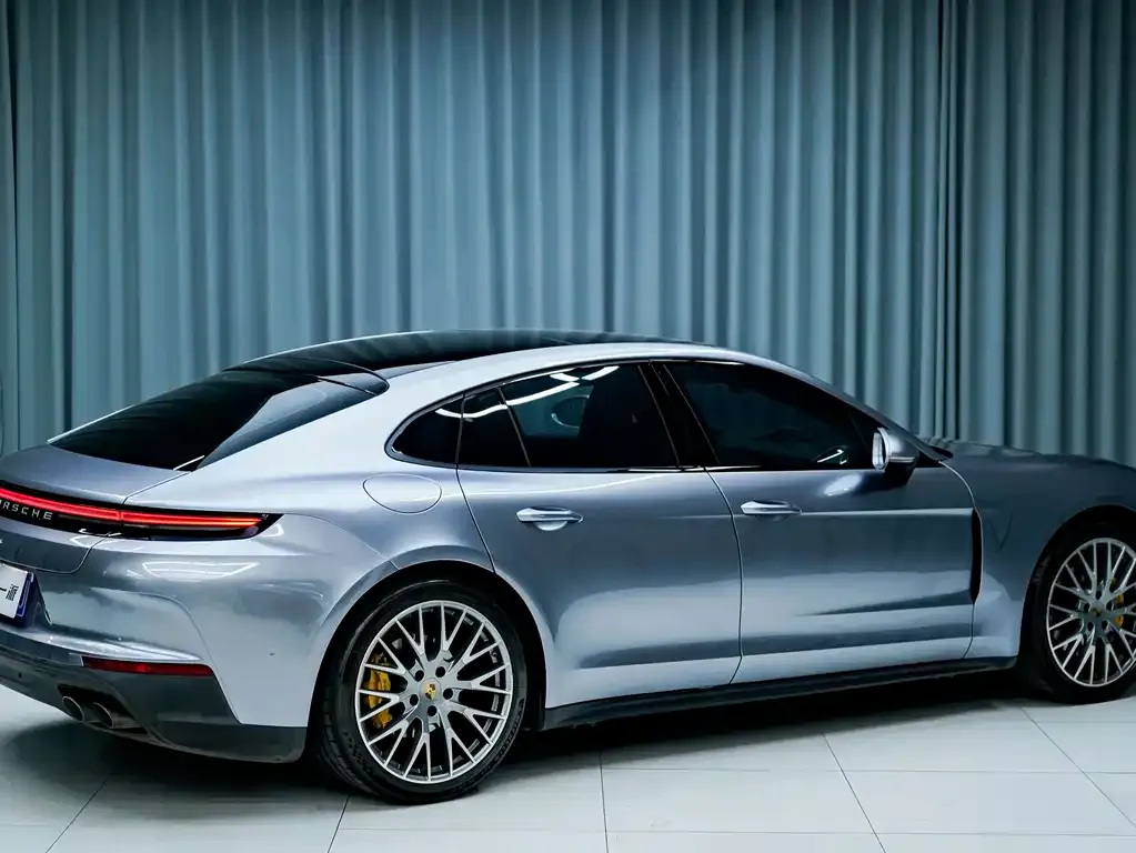 Porsche Panamera — фото 10