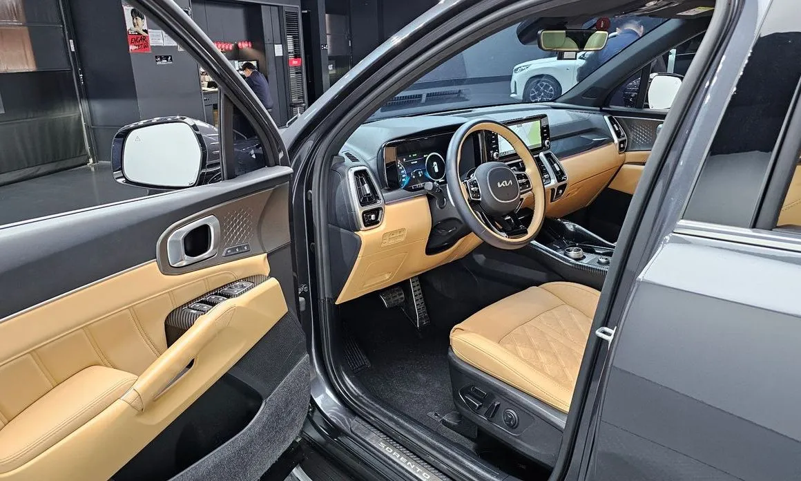 Kia Sorento — фото 9
