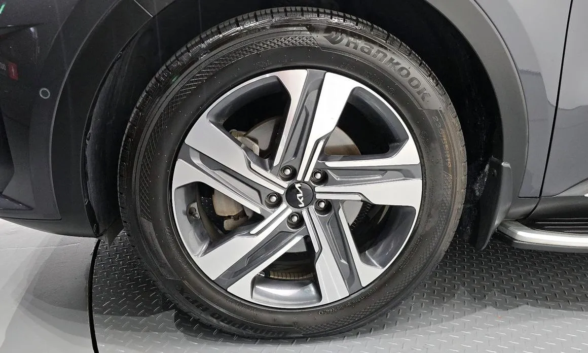 Kia Sorento — фото 8
