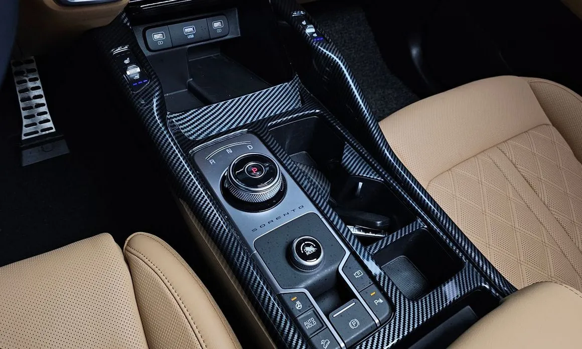 Kia Sorento — фото 10