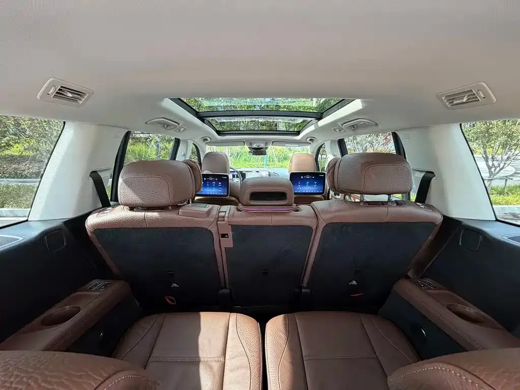 Mercedes-Benz GLS — фото 5
