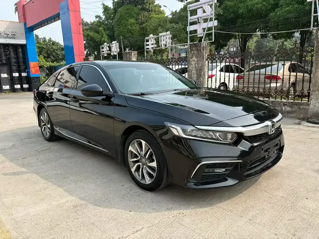 Honda Inspire — фото 1