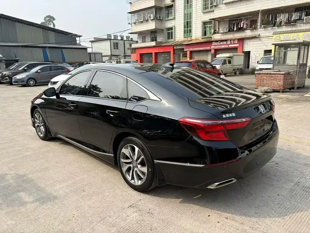 Honda Inspire — фото 6