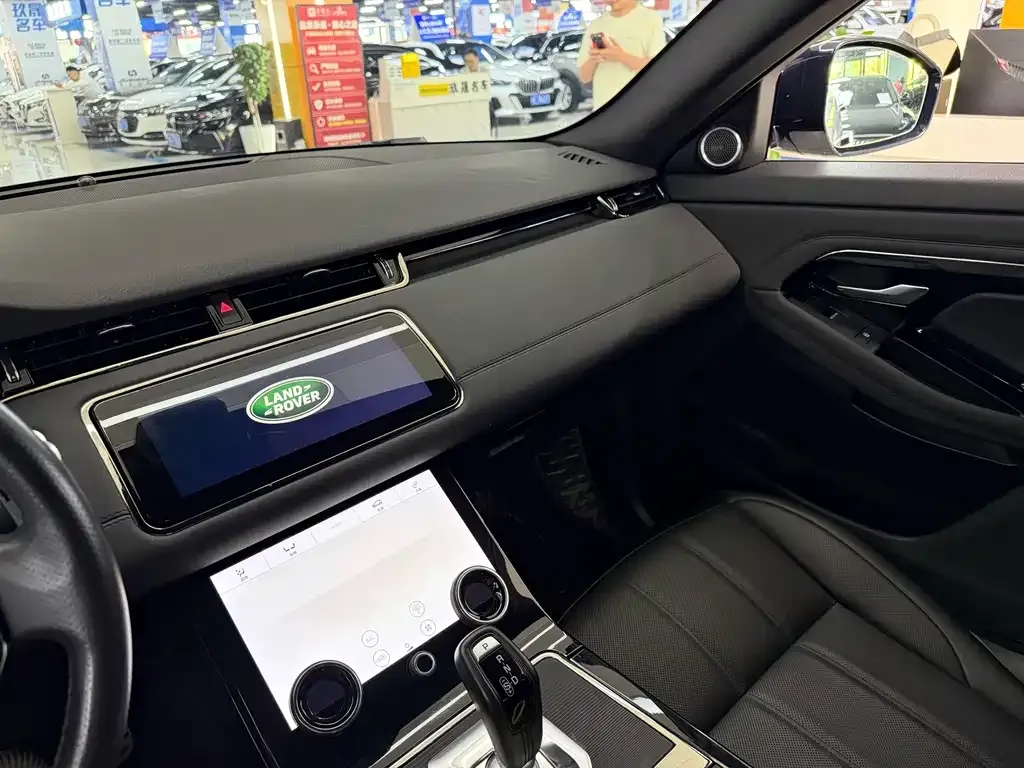 Land Rover Evoque — фото 5