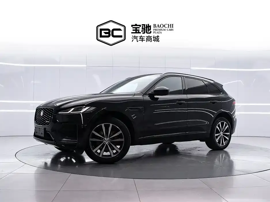 Jaguar F-PACE — фото 1