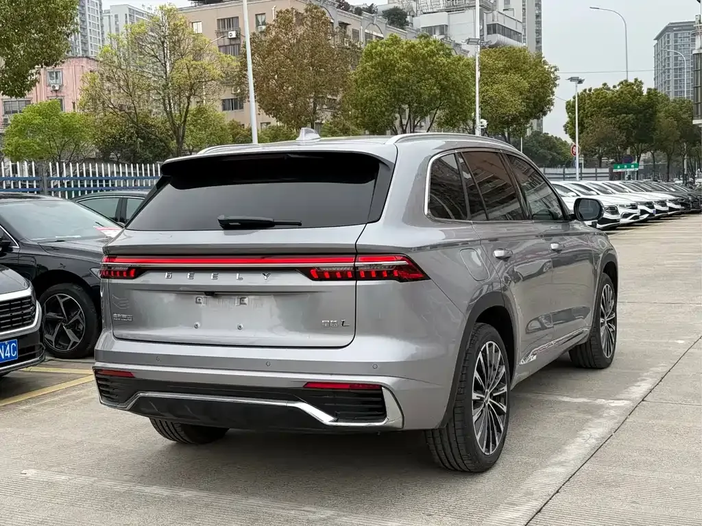 Geely Xingyue L — фото 10