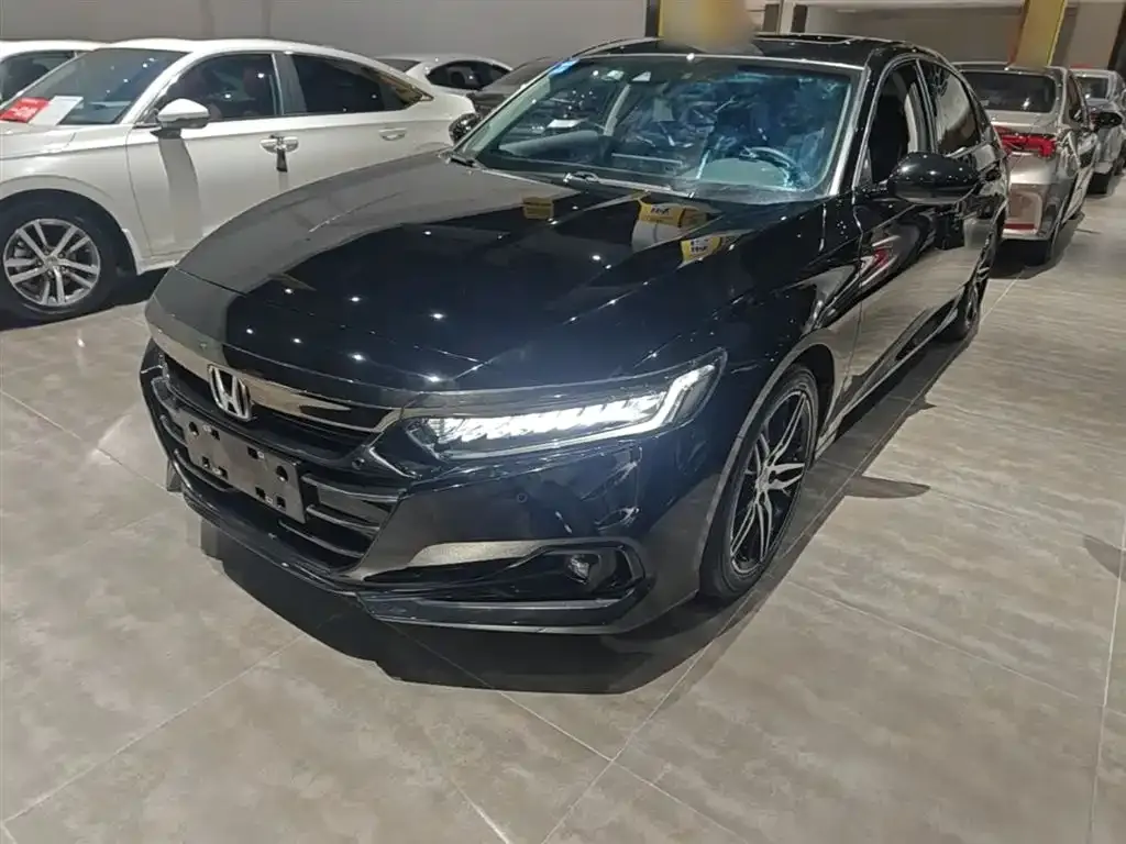 Honda Accord — фото 10