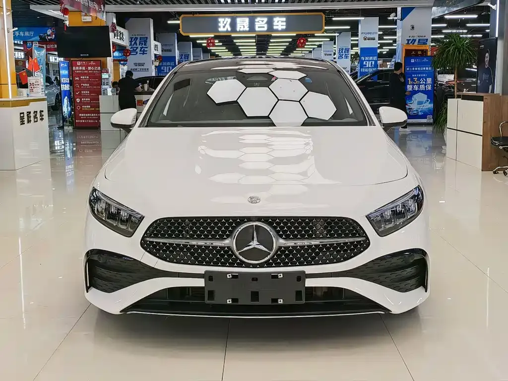 Mercedes-Benz A-Class — фото 7